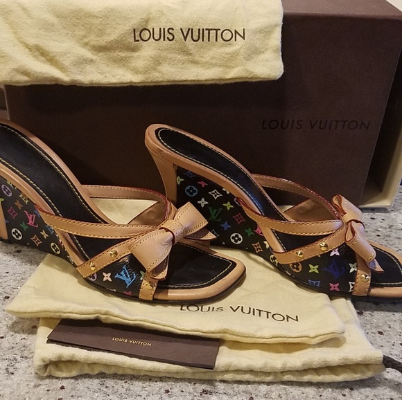 RARE~LOUIS VUITTON~WEDGE HEELS~MULTICOLOR WHITE SHOES~SIZE 39